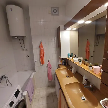 Apartament Jela *